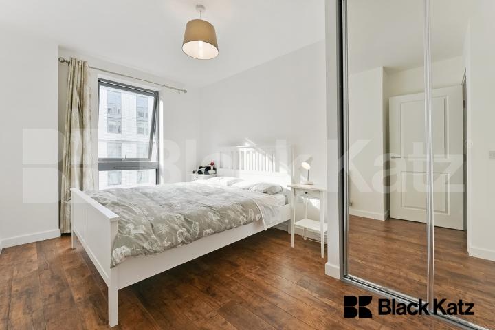 			NEW INSTRUCTION, 2 Bedroom, 1 bath, 1 reception Apartment			 Upper North Street, Poplar